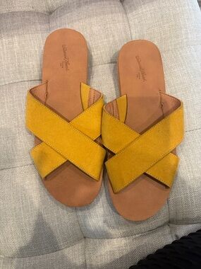Universal Thread Yellow Crisscross Slide Sandals